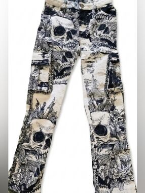 Black/cream Skull Cargo Pants